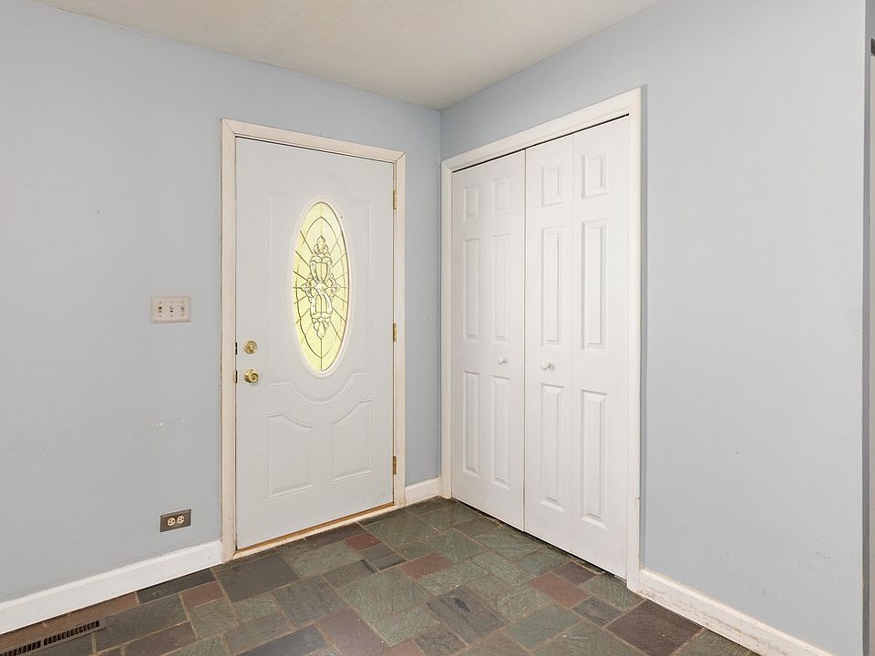 239 Brookbridge Rd, Trout Valley, IL 60013 Zillow