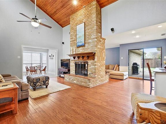 3rd image of 13422 Belmark Cir