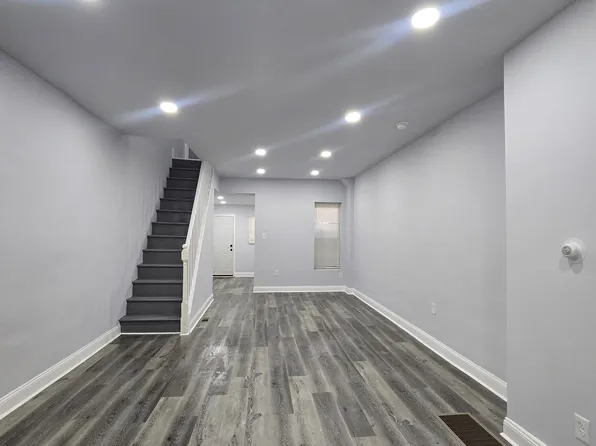 2435 N 27th St, Philadelphia, PA 19132