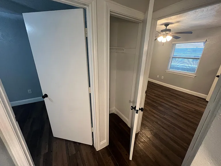 Hampton Gardens Apartment — Photo 45