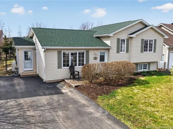 45 Hampton St, Moncton, NB E1G 5H2