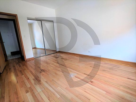 4th image of 635 W Barry Ave #Two08