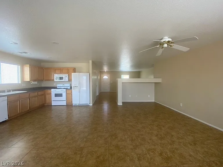 4032 Coburn St — Photo 3