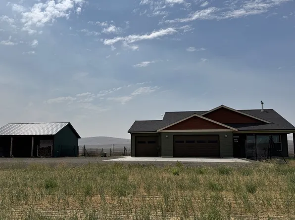 1818 Centerville Hwy, Centerville, WA 98613