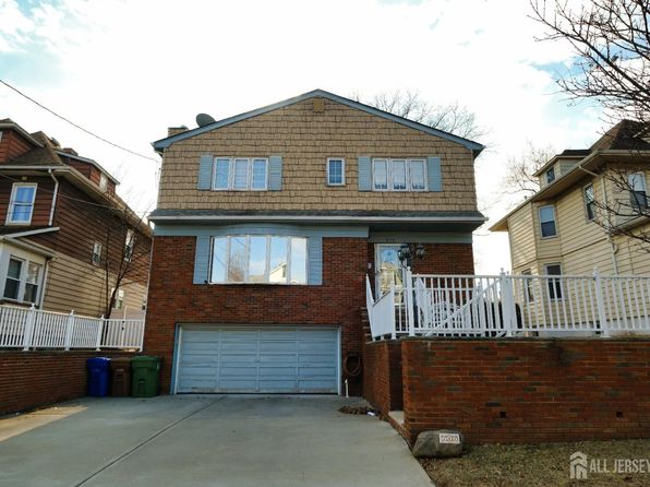 717 Summit St, Linden, NJ 07036