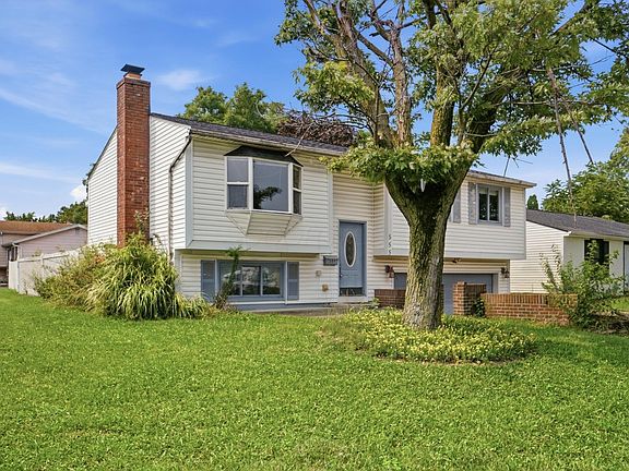 3rd image of 555 Fox Ridge St