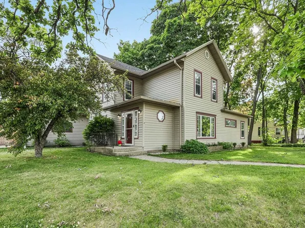 1 W Madison Avenue, Milton, WI 53563