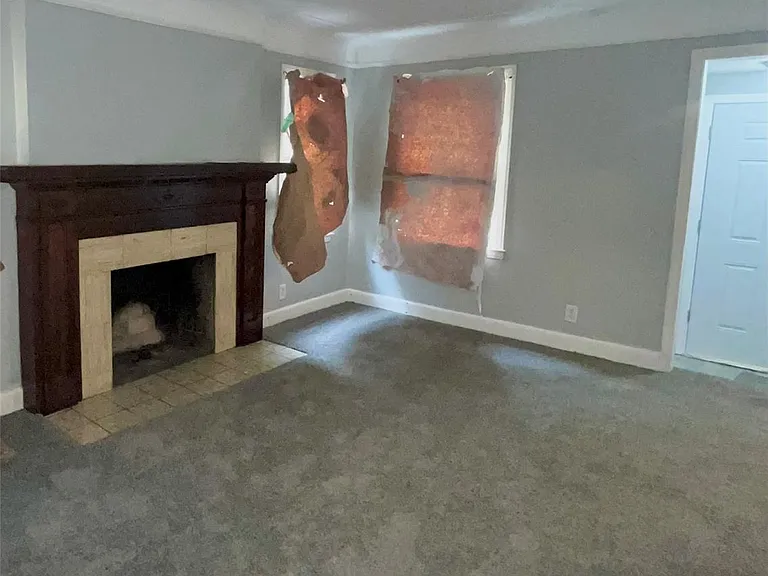 11018 Whitehill St — Photo 2
