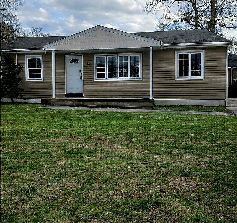 1st image of 361 Constitution Dr