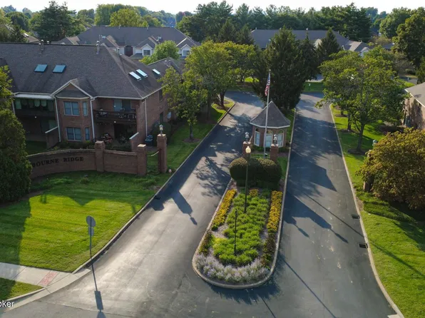 3741 Hurstbourne Ridge Blvd, Louisville, KY 40299