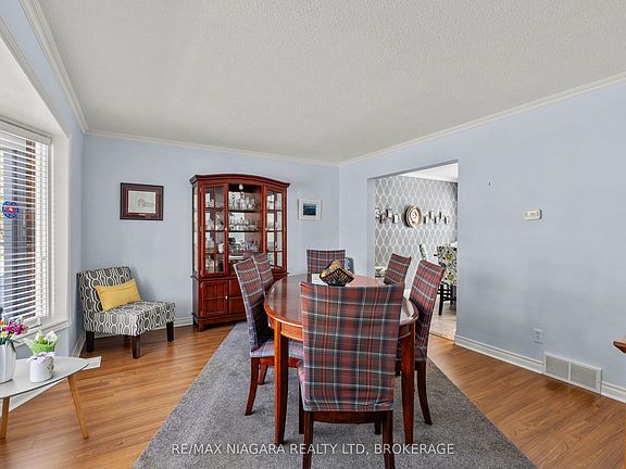 5th image of 143 Welland Rd
