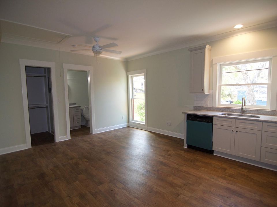 2nd image of 520 E Waldburg St