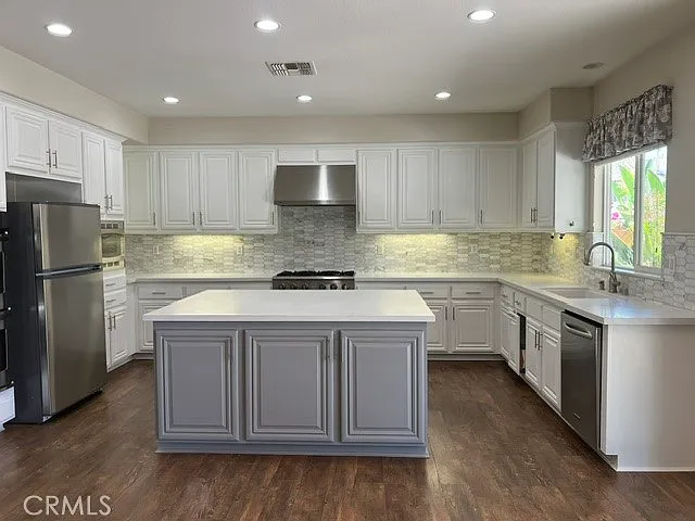 27840 Pointe Breeze Dr — Photo 2