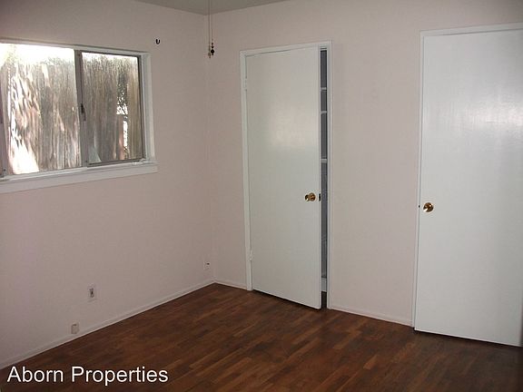 5th image of 18 Terrace Ct