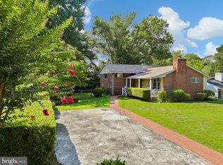 4804 Ravensworth Rd, Annandale, VA 22003