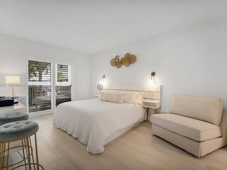 240 Galen Dr #112 — Photo 16