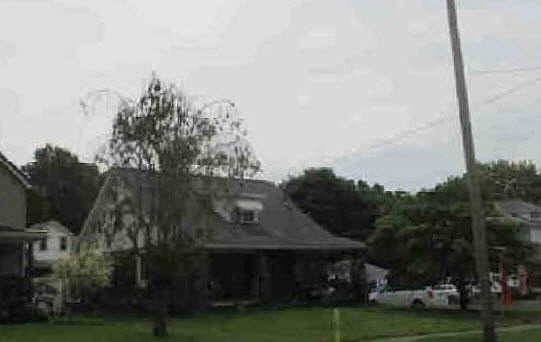 1st image of 910 N Ellsworth Ave