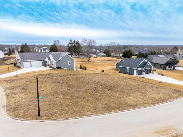 Lt5 HICKORY STREET, Menomonee Falls, WI 53051