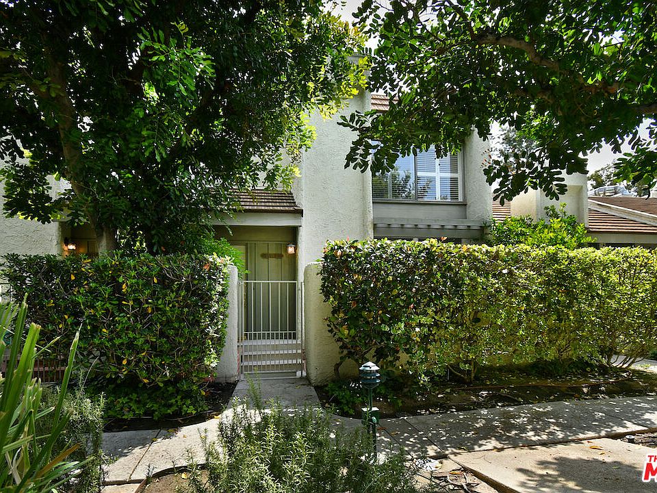1st image of 11738 Moorpark St APT E