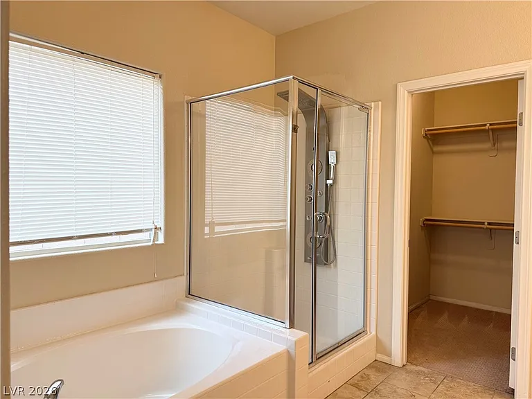 8315 Cozumel Creek Ct — Photo 14