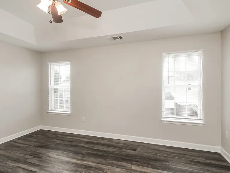 2648 Reid Park Ln — Photo 9