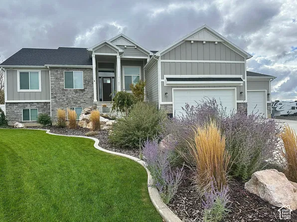 7145 W Vaquero Ct, Ogden, UT 84404