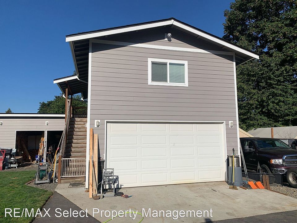 2nd image of 16803 106th Ave SE