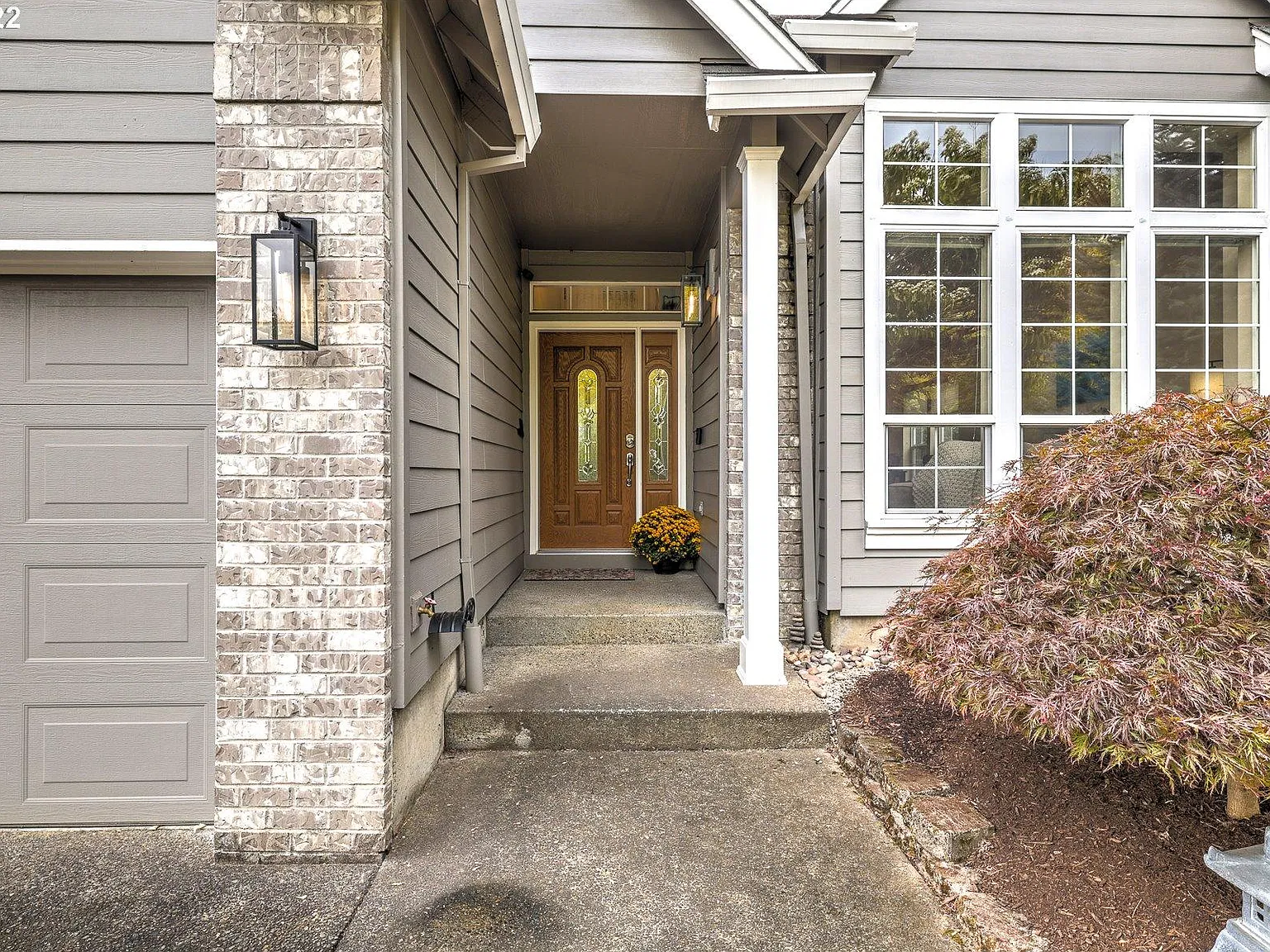 4 bed, 2042 sqft, $3,100 — Photo 2