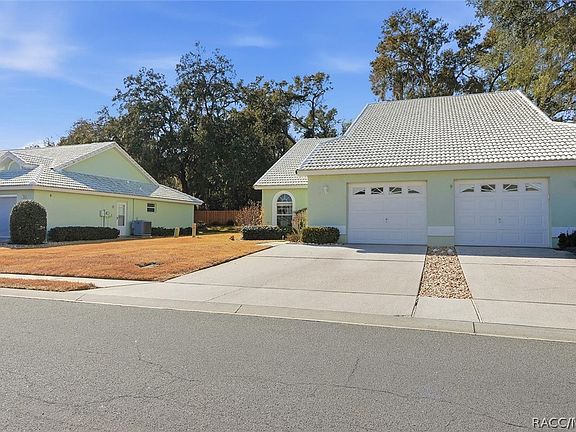 3rd image of 745 Inverie Dr