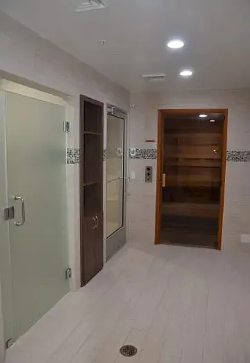 1018 Sunny Isles Blvd — Photo 12