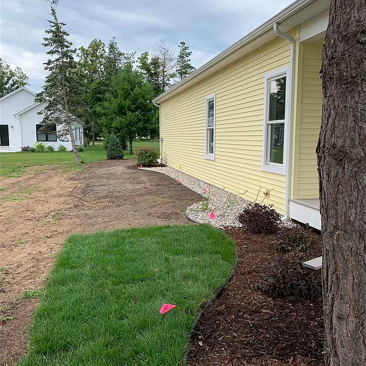 2nd image of 608 Division Lot 19