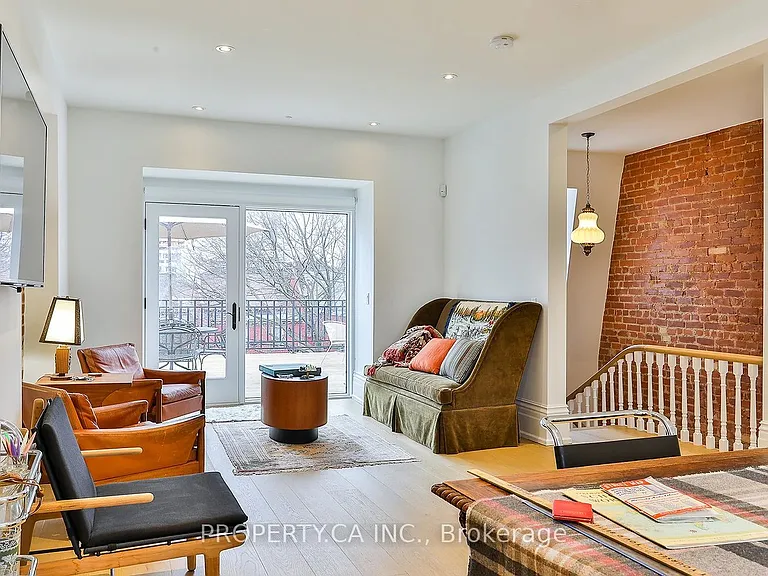 38 Beaconsfield Ave #MAIN HOUSE — Photo 25