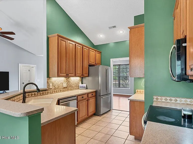 329 Green Links Dr — Photo 19