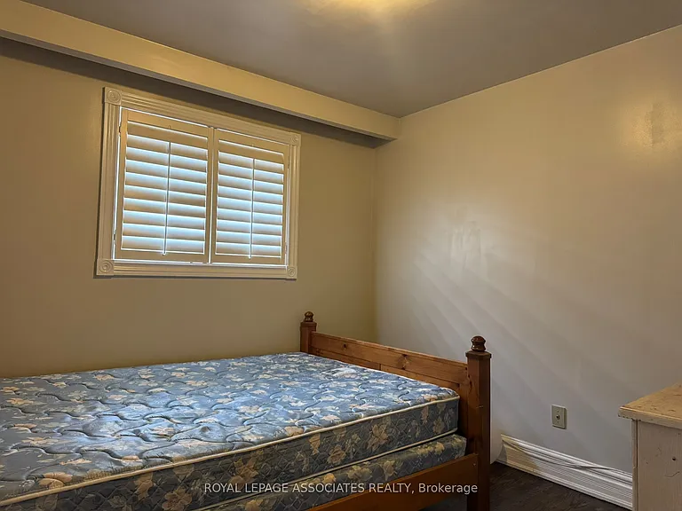 50 Blossom Cres #MAIN — Photo 11