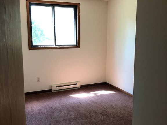 3rd image of 2908 Birch St APT 5