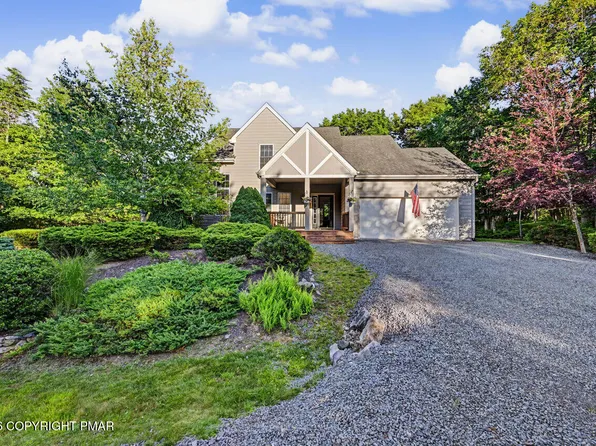 212 Wild Pines Dr, Pocono Pines, PA 18350