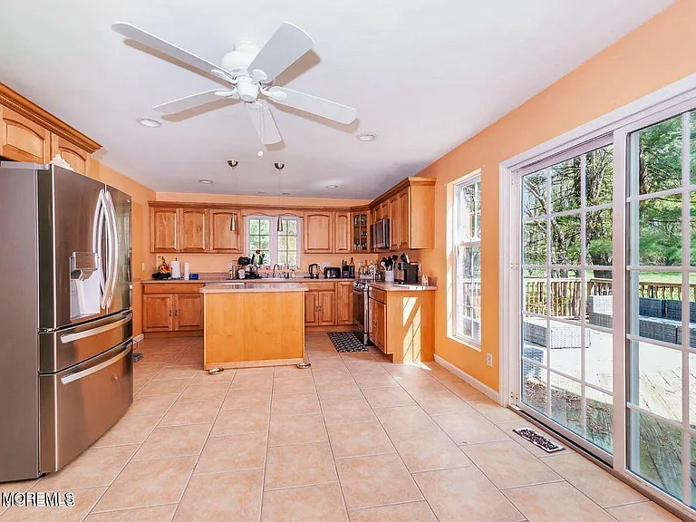 627 Eltone Rd — Photo 23