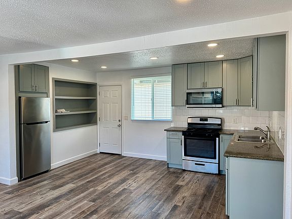 2nd image of 569 Park Way APT B