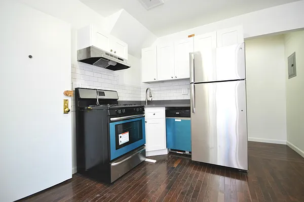 Rented by Bold New York | media 2
