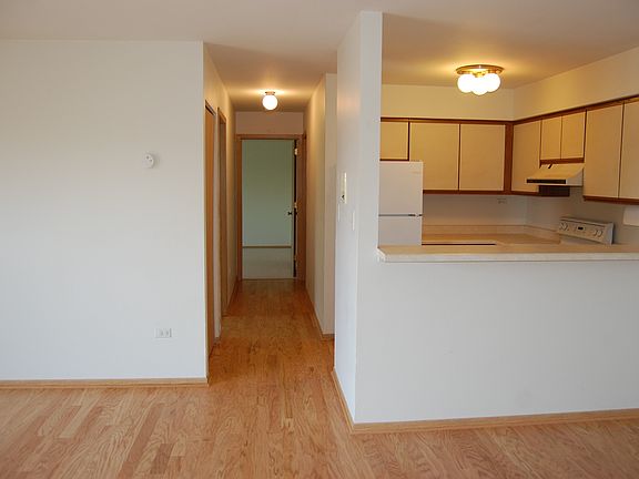 2nd image of 1911 Country Dr APT 302