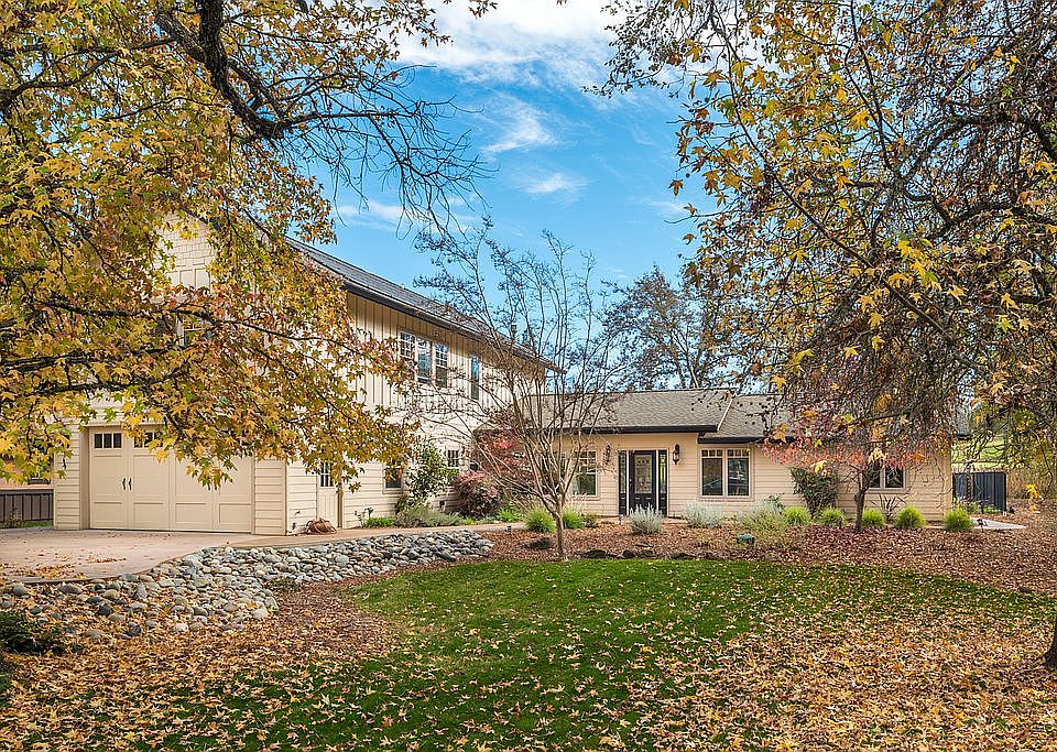 1st image of 13084 Torrey Pines Dr