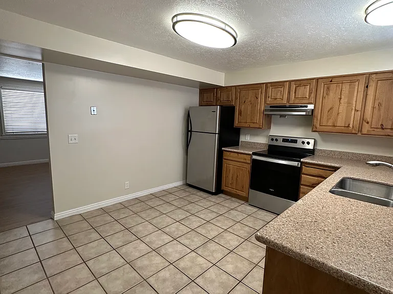 1789 E 4500 S — Photo 2