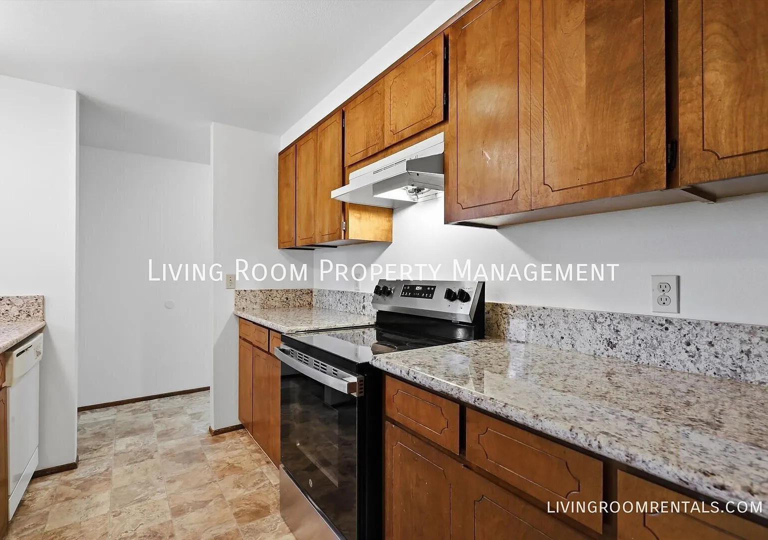 Montavilla Charm, Easy One-Level Living — Photo 3