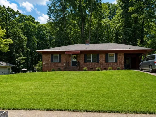 109 Club Dr, Stockbridge, GA 30281