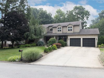 220 Thornwood Dr, Butler, PA, 16001