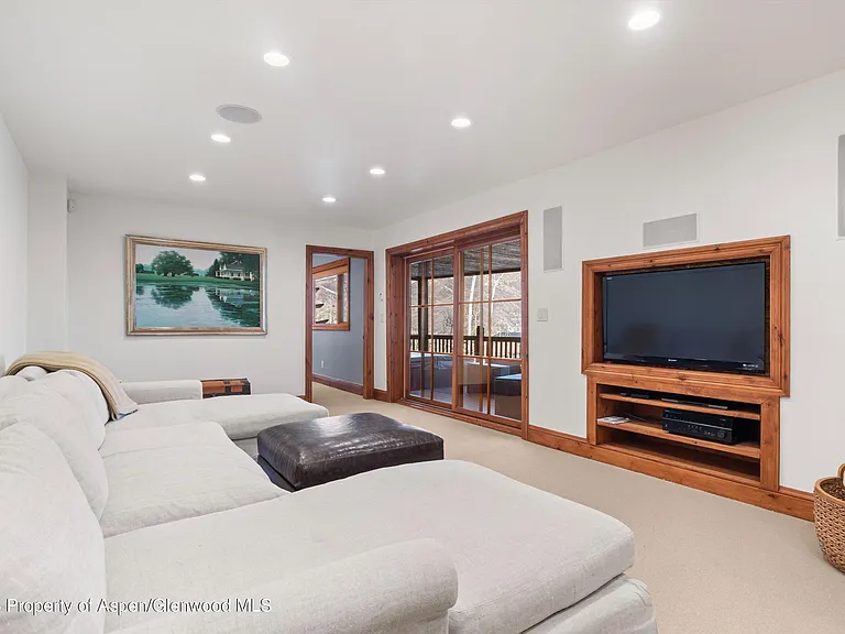 364 Ridge Rd — Photo 35