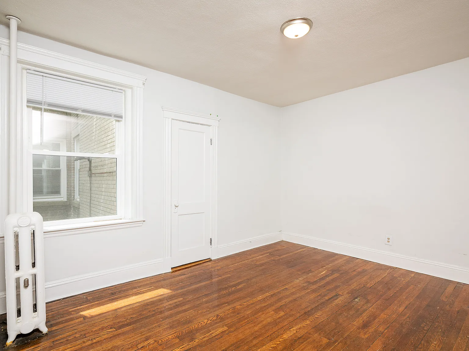 Studio, 343 sqft, $2,100 — Photo 1