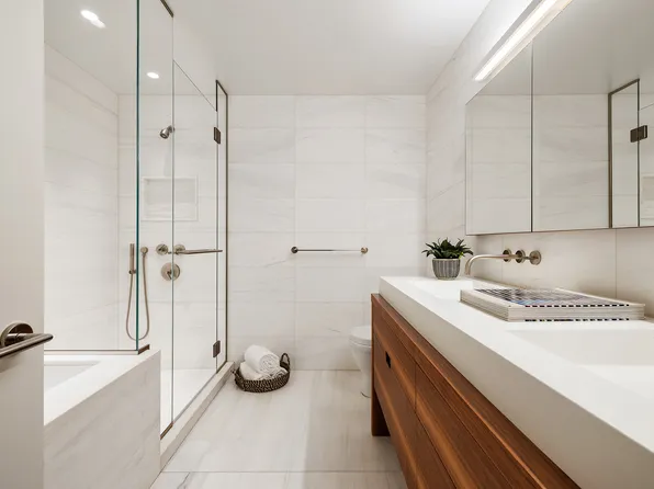 200 Chambers Street image 10 of 22