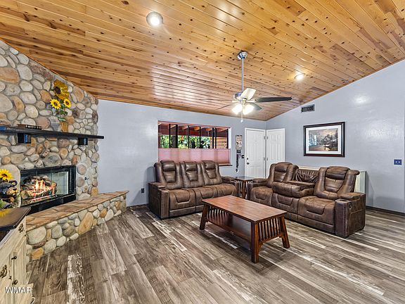 3rd image of 3558 W Bermuda Cir