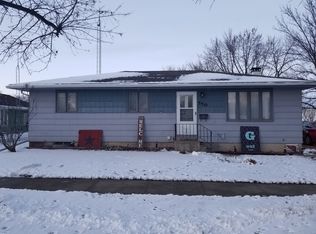 550 W 4th St, Garner, IA 50438